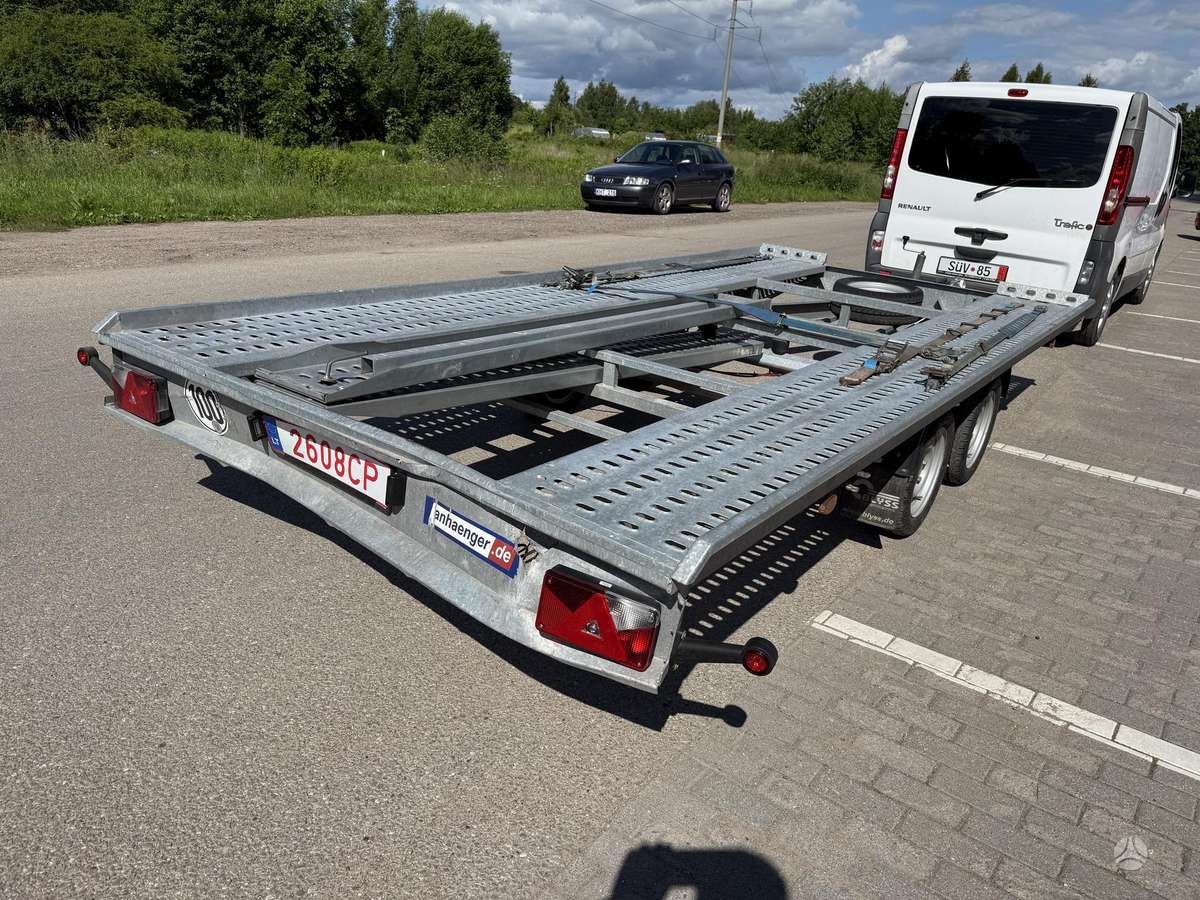 Blyss, auto transporter