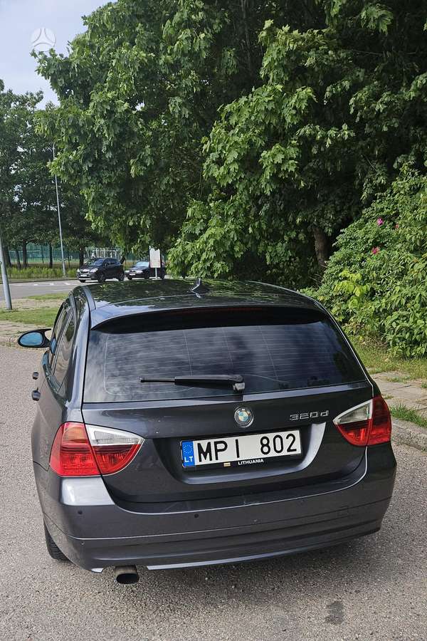 BMW 320, 2.0 l., universalas