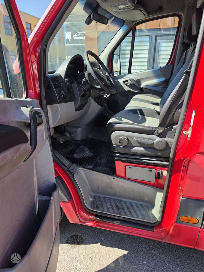 Volkswagen Crafter, cargo vans