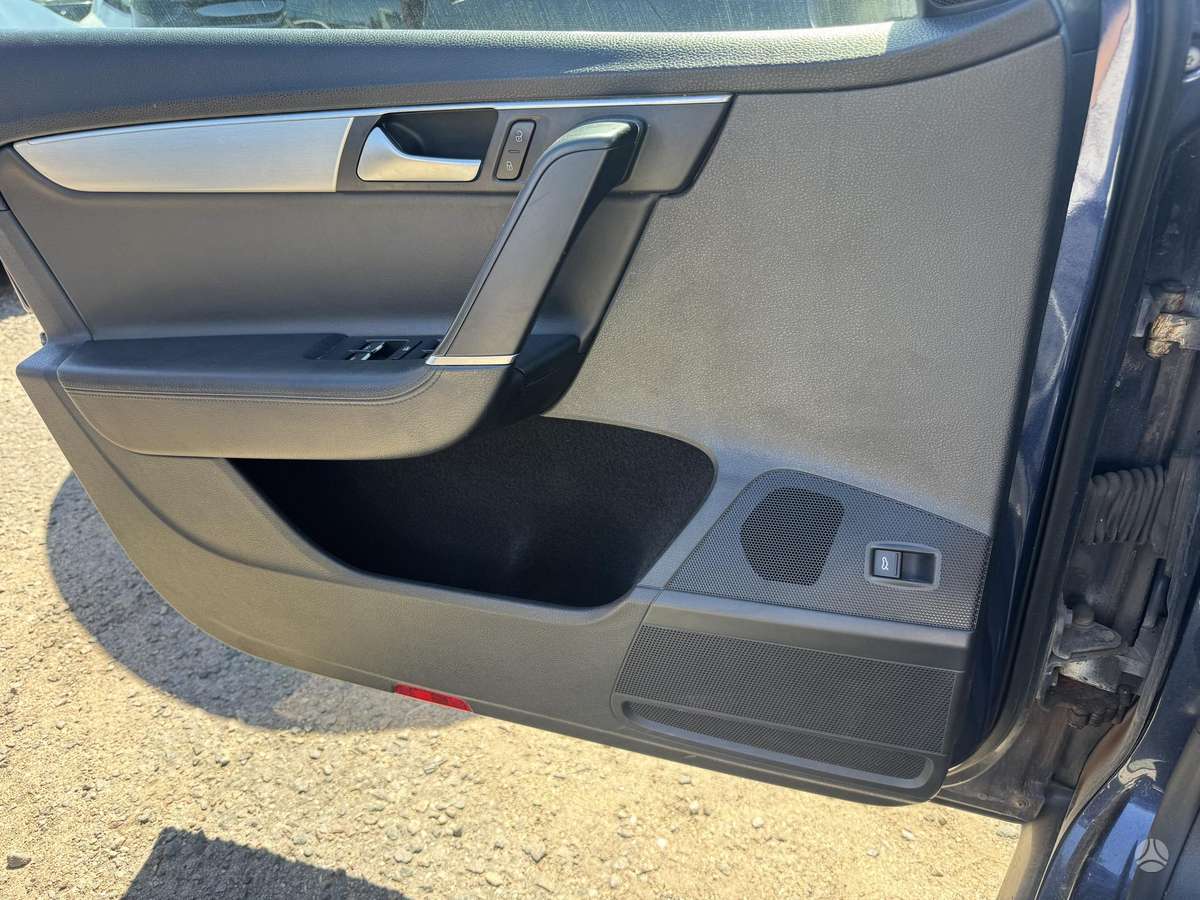 Volkswagen Passat - 9