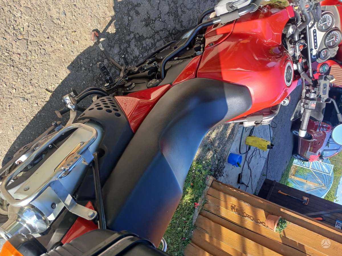 Triumph Tiger 850cc, enduro / adventure