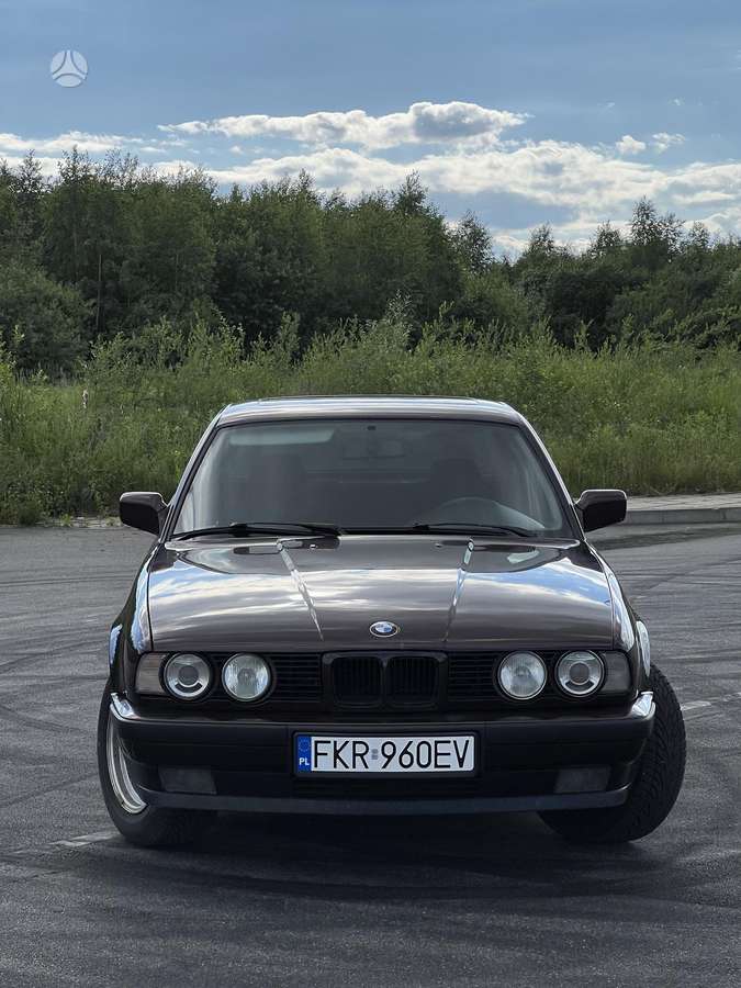 BMW 520, 2.0 l., Седан