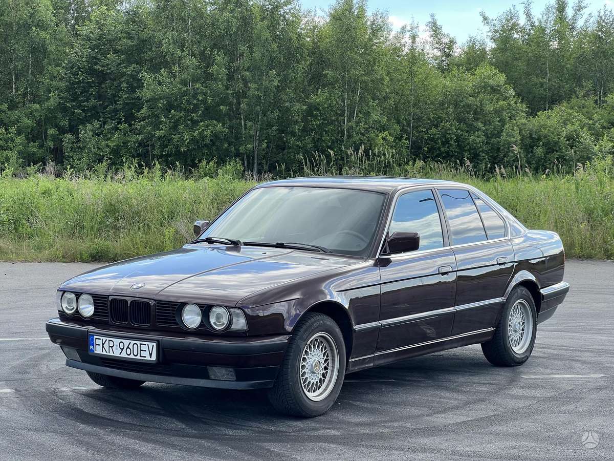 BMW 520, 2.0 l., Седан