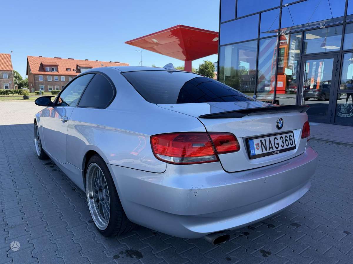BMW 320, 2.0 l., coupe