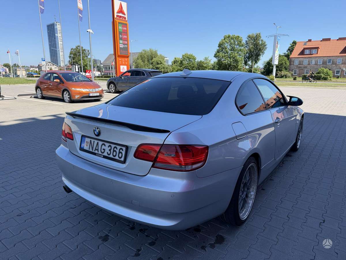 BMW 320, 2.0 l., coupe