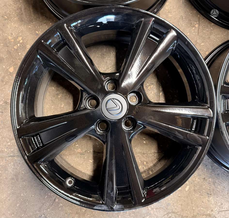 Lexus, light alloy, R18