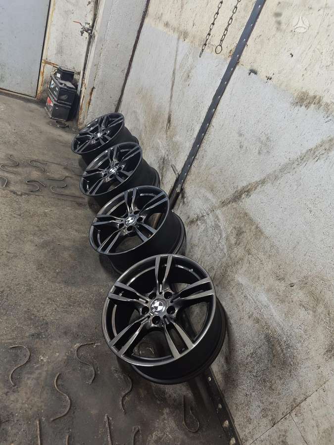 BMW, lengvojo lydinio, R18