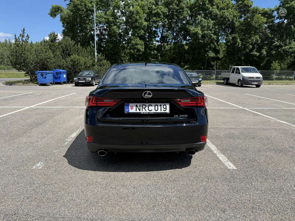 Lexus IS 250, 2.5 l., Седан