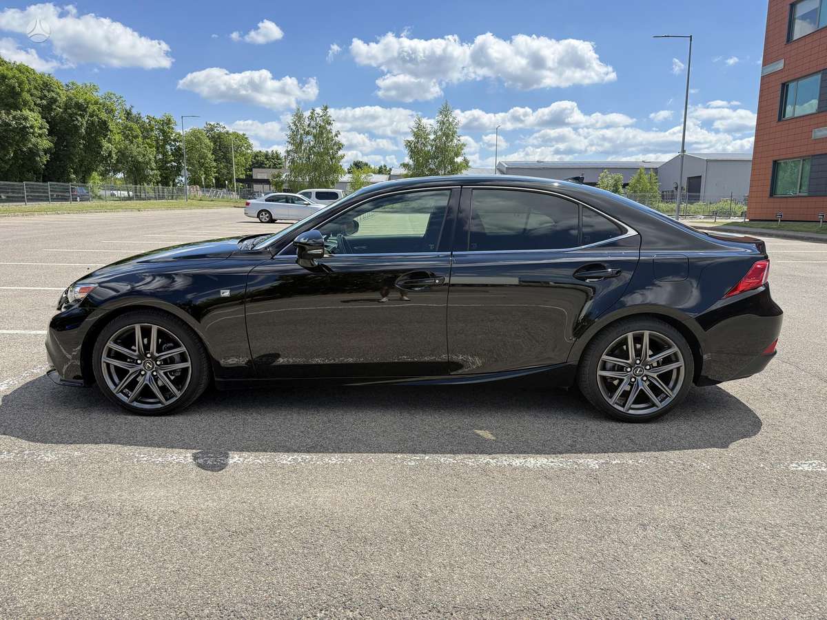 Lexus IS 250, 2.5 l., Седан