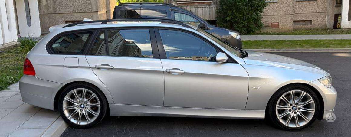 BMW 320, 2.0 l., wagon