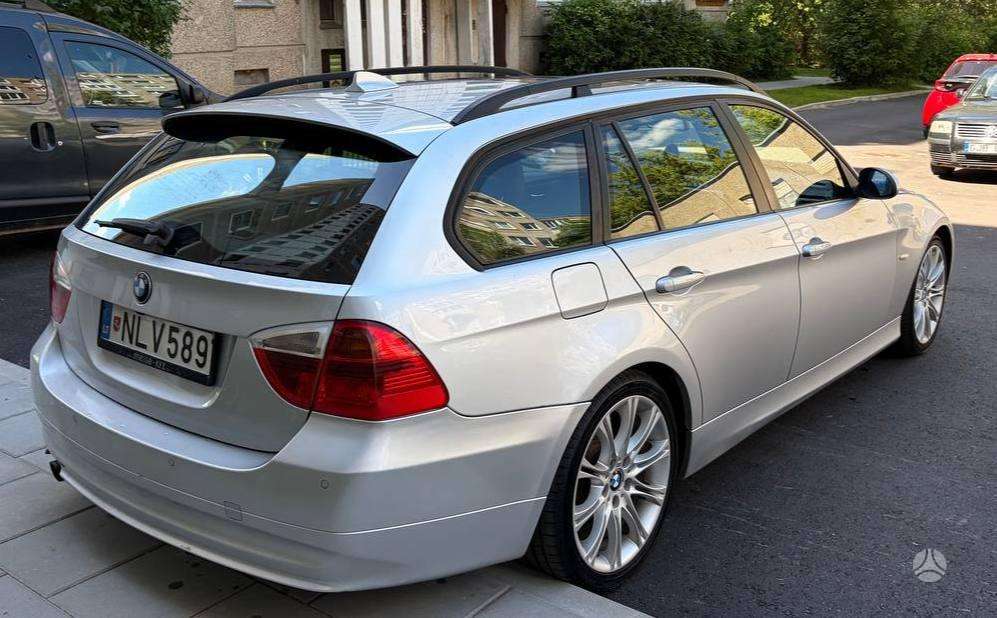 BMW 320, 2.0 l., wagon