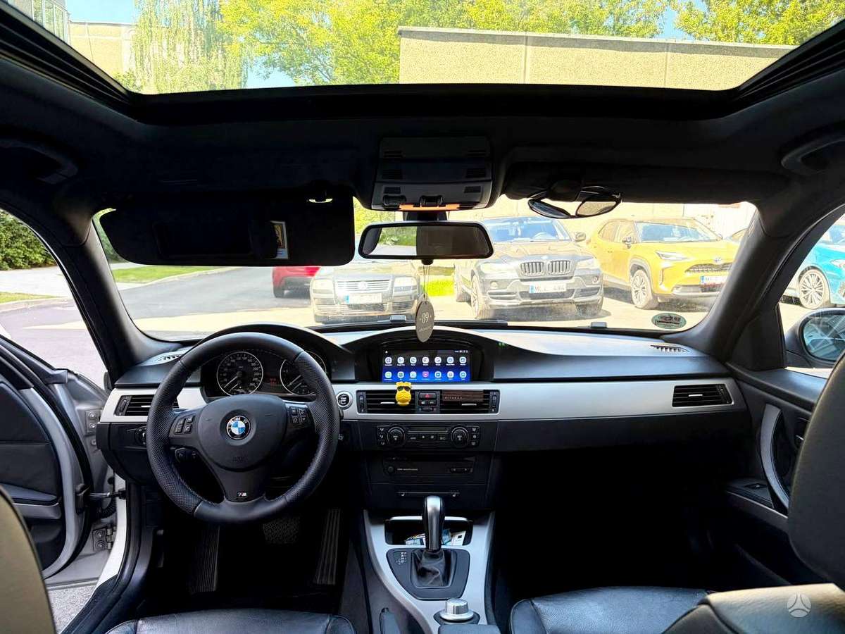 BMW 320, 2.0 l., wagon