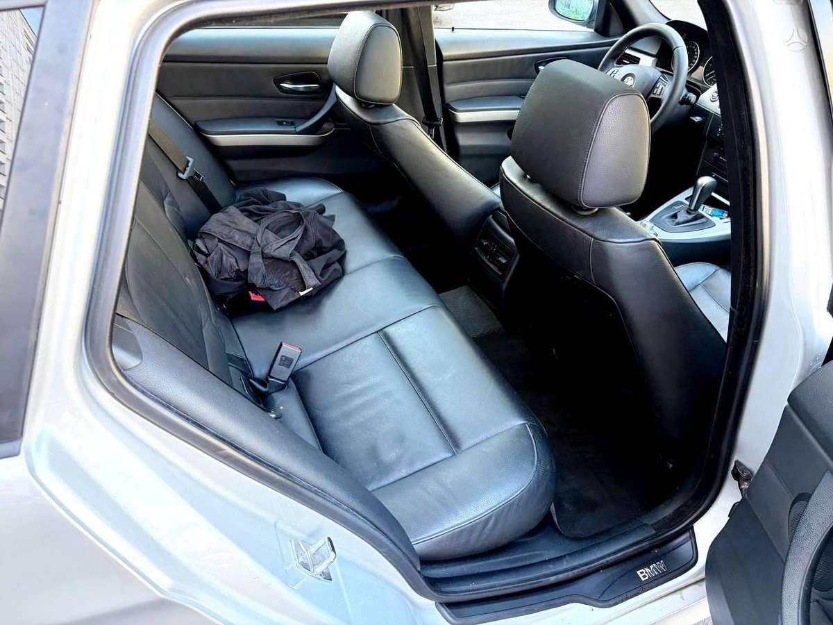 BMW 320, 2.0 l., wagon
