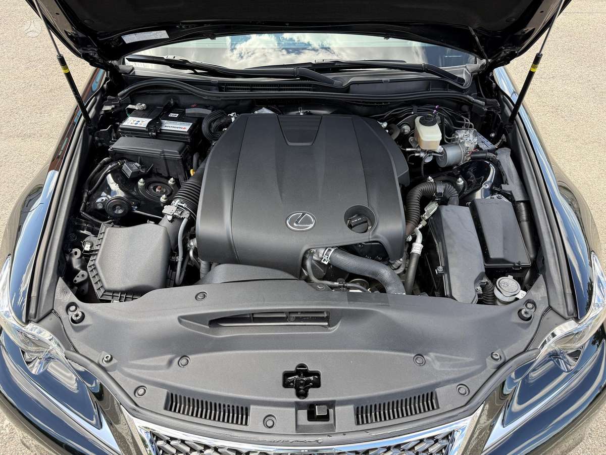 Lexus IS 250, 2.5 l., Седан