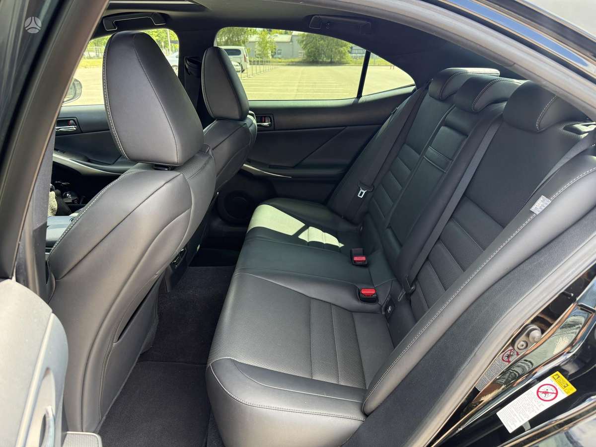 Lexus IS 250, 2.5 l., Седан