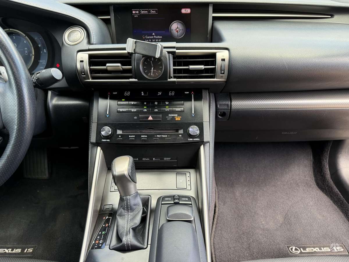 Lexus IS 250, 2.5 l., Седан