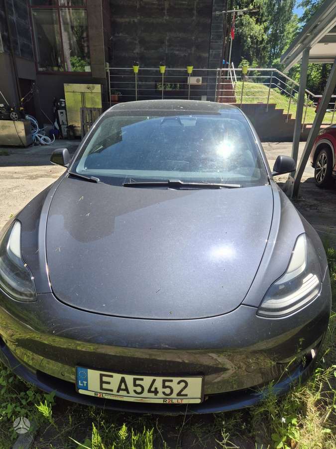 Tesla Model 3, 81 кВт·ч, Хэтчбек