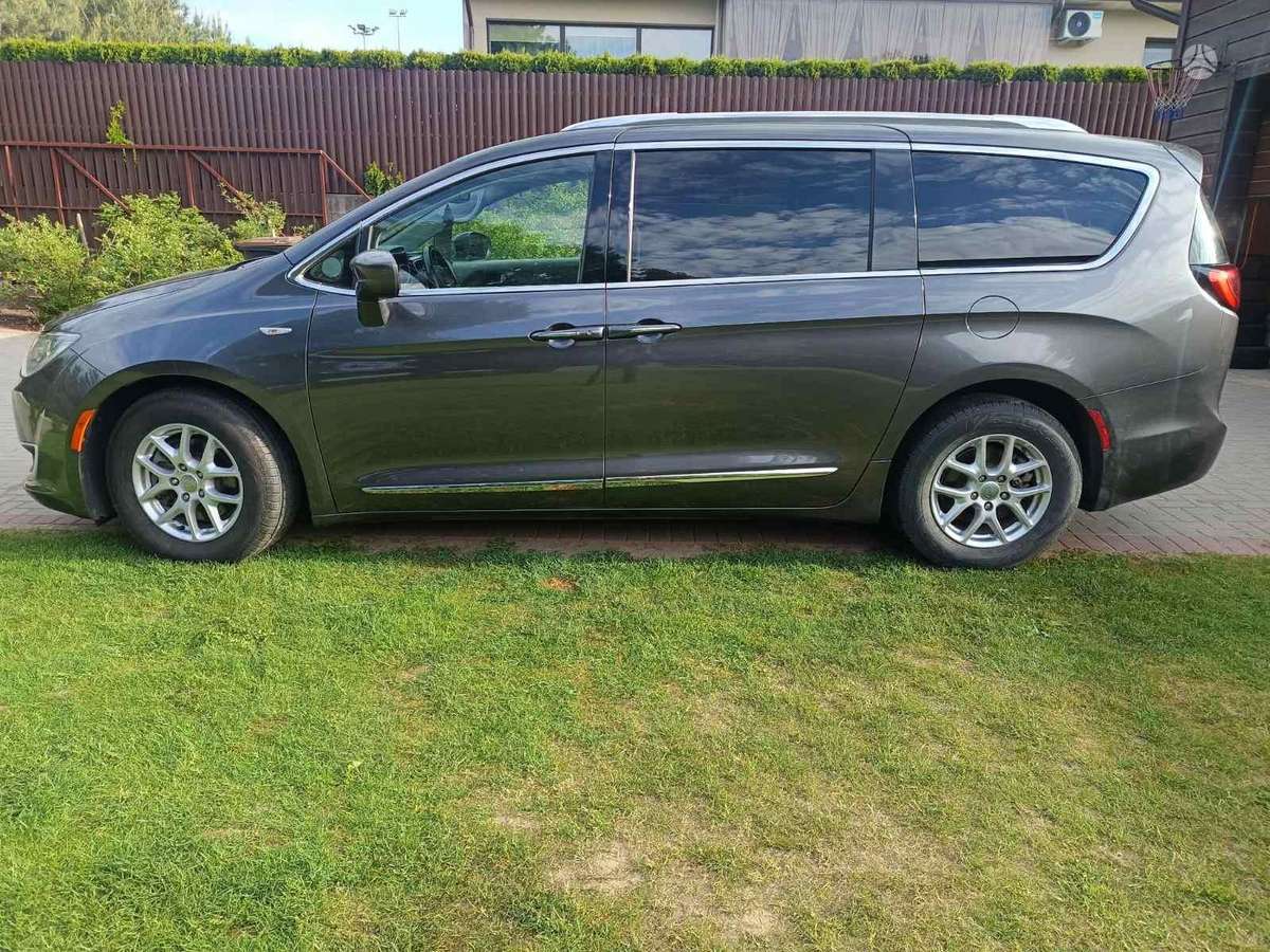 Chrysler Pacifica, 3.6 l., Минивэн