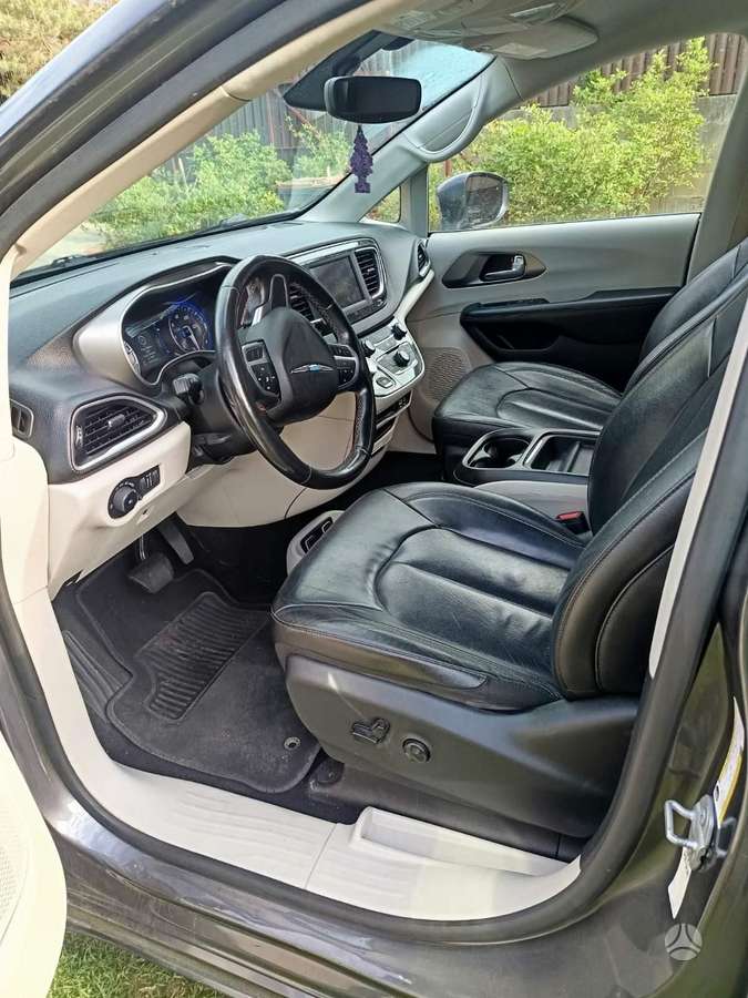 Chrysler Pacifica, 3.6 l., Минивэн