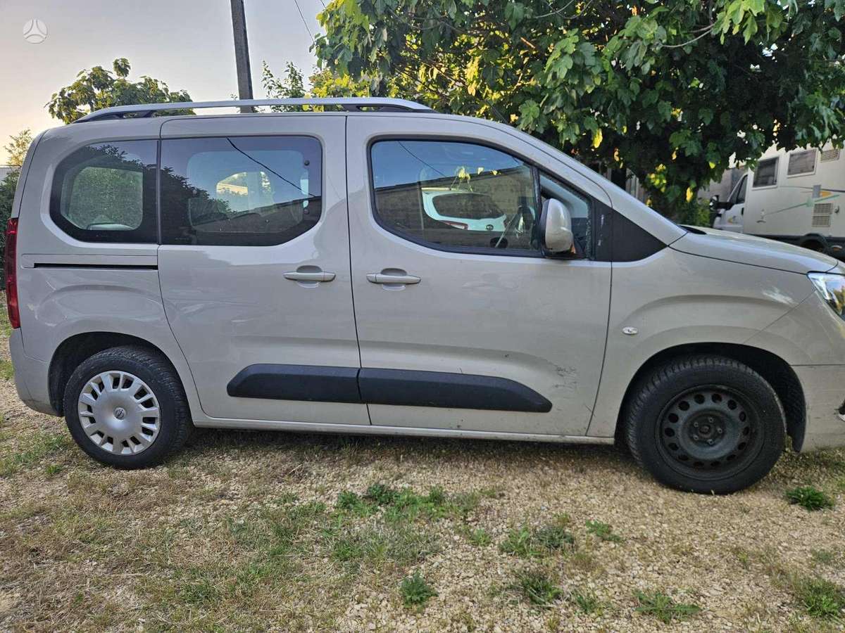 Opel Combo, 1.5 l., Минивэн