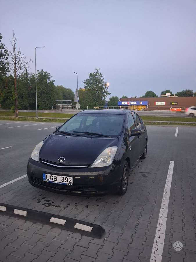 Toyota Prius - 1