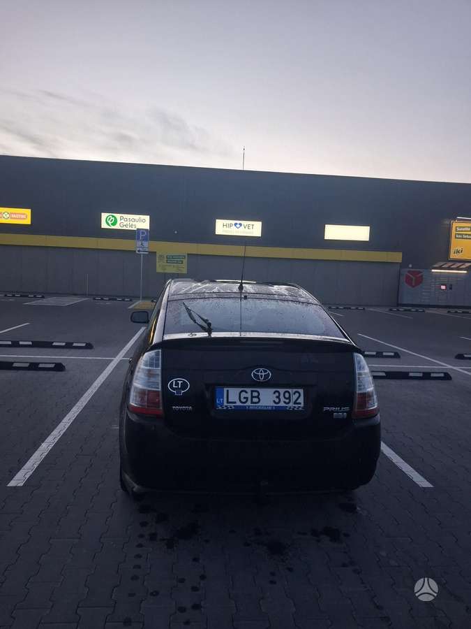 Toyota Prius - 3