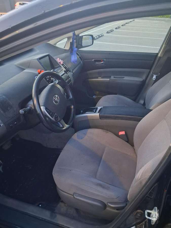 Toyota Prius - 8