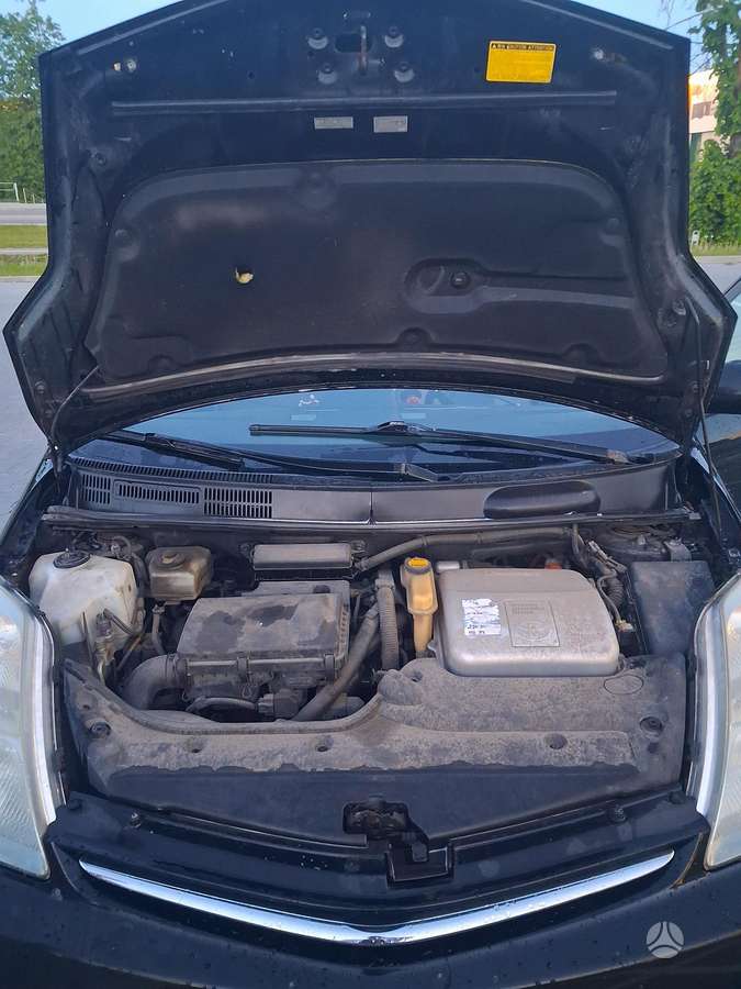 Toyota Prius - 12