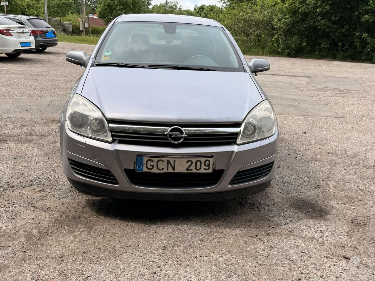 Opel Astra, 1.7 l., hatchback