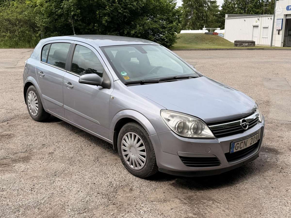 Opel Astra, 1.7 l., hatchback