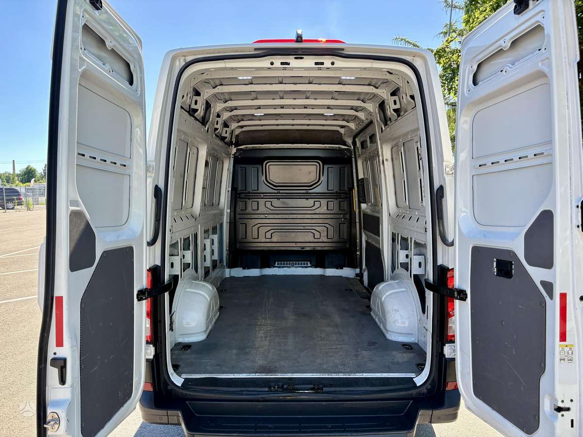 Volkswagen Crafter - 8