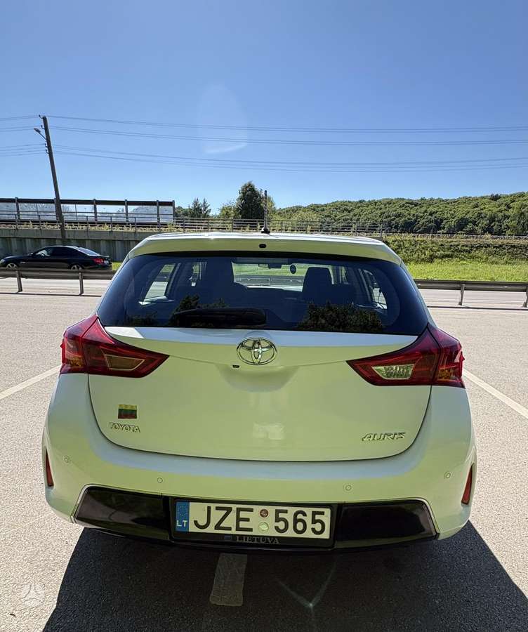 Toyota Auris, 1.3 l., hatchback