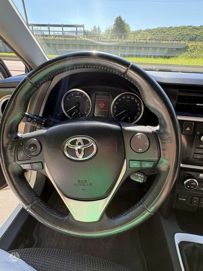 Toyota Auris, 1.3 l., hatchback