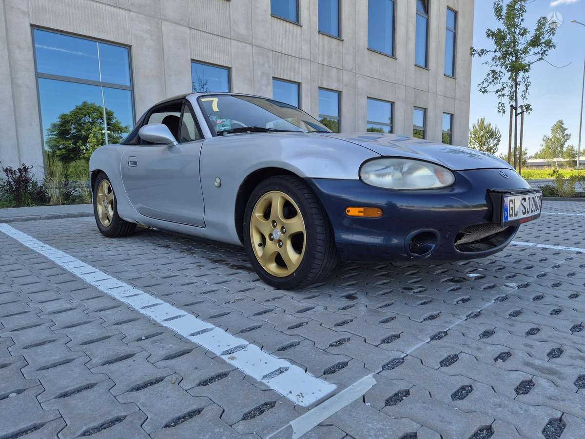 Mazda MX-5, 1.6 l., convertible