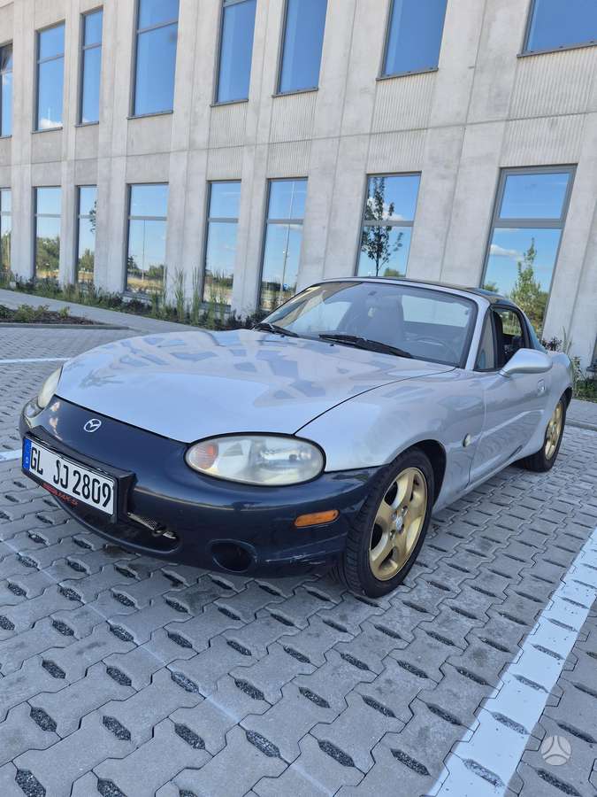 Mazda MX-5, 1.6 l., convertible