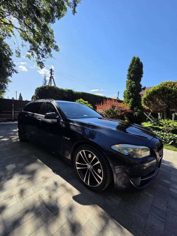BMW 520, 2.0 l., wagon