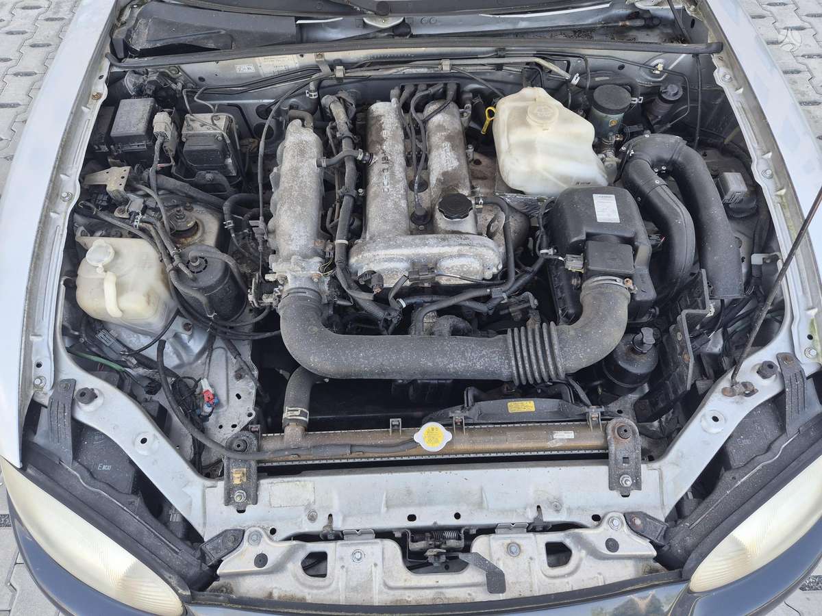 Mazda MX-5, 1.6 l., convertible