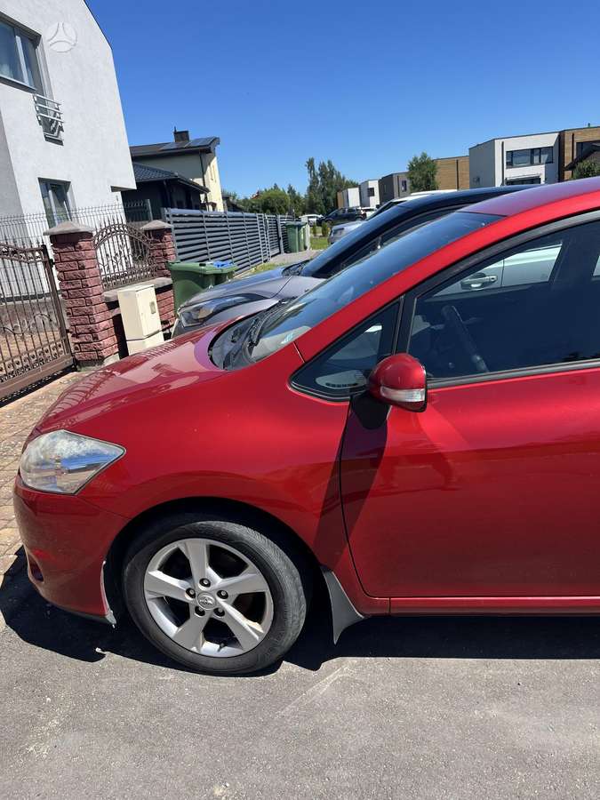 Toyota Auris - 5
