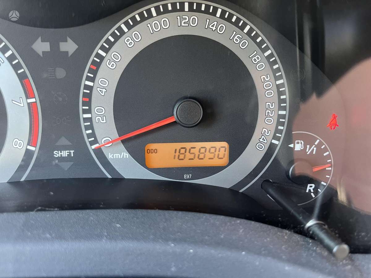 Toyota Auris - 8