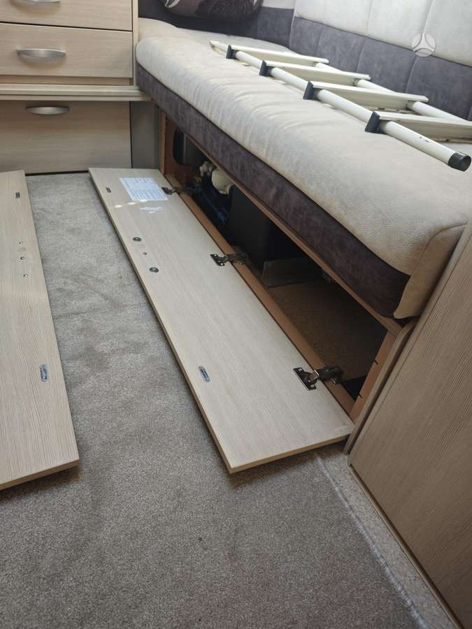 Swift ElilITE EMERALD, кемперы