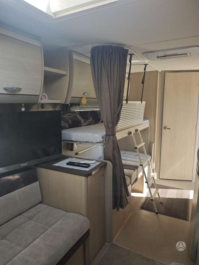Swift ElilITE EMERALD, кемперы