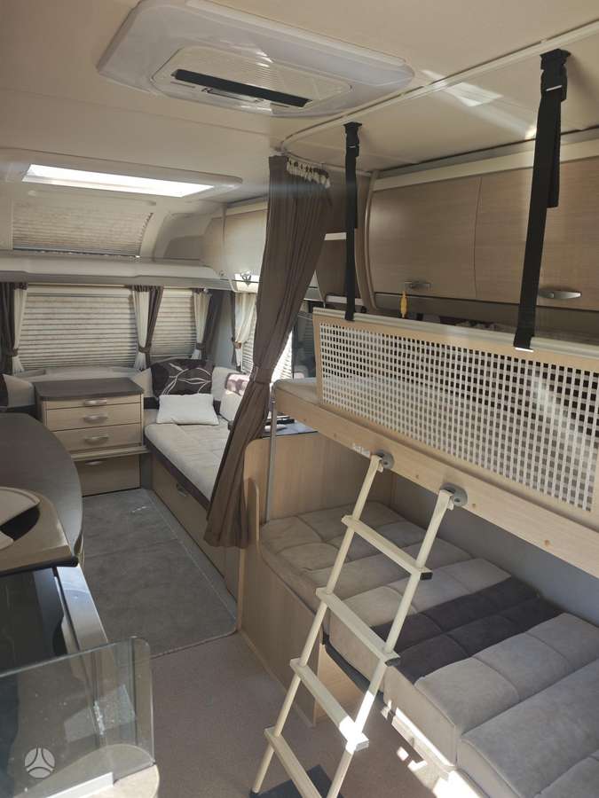 Swift ElilITE EMERALD, кемперы