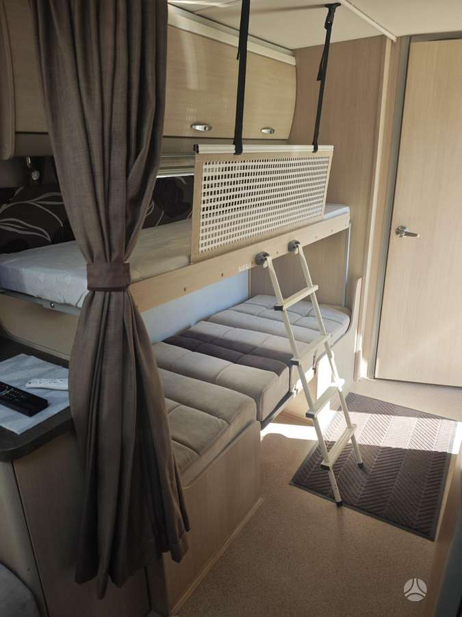 Swift ElilITE EMERALD, кемперы