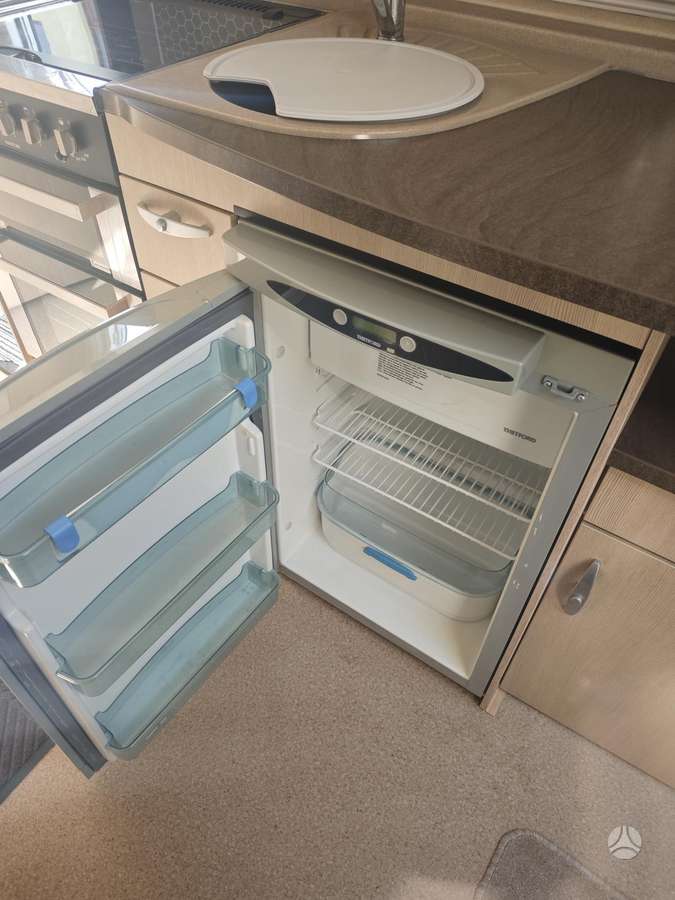 Swift ElilITE EMERALD, кемперы