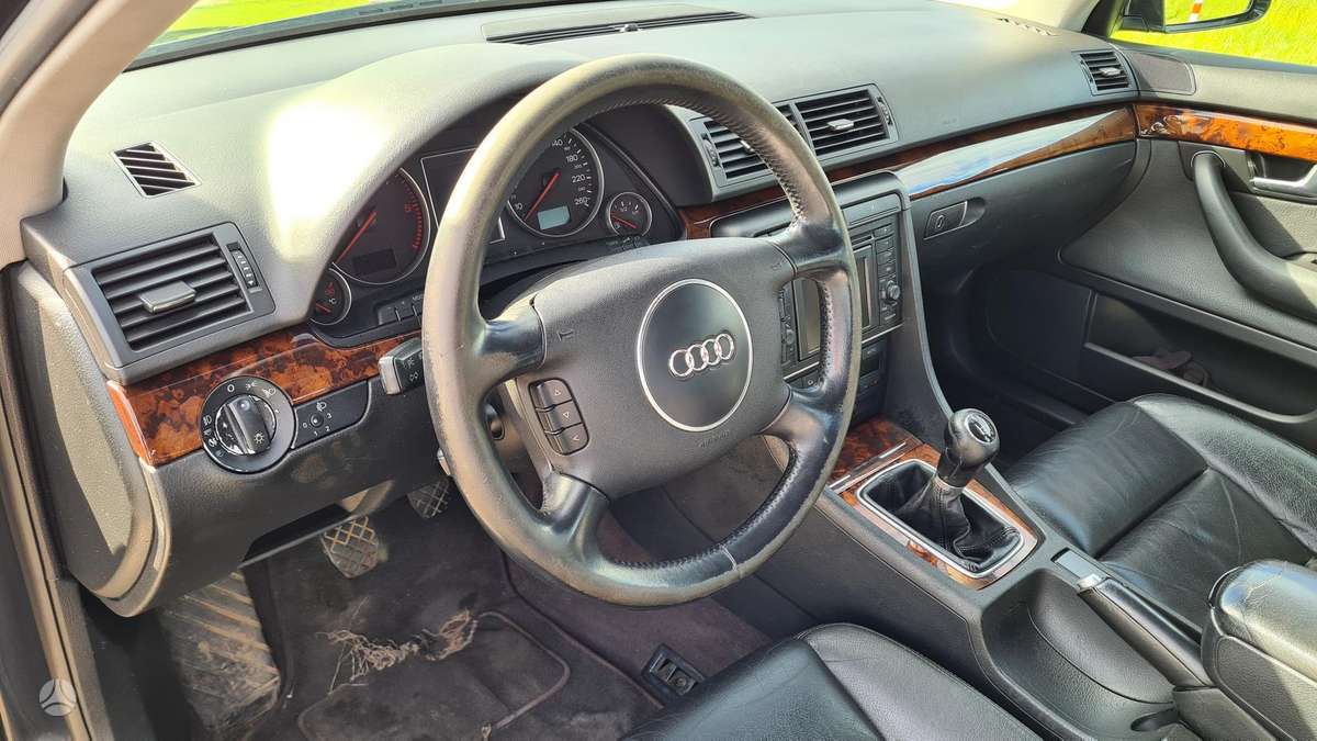 Audi A4, 1.9 l., Седан