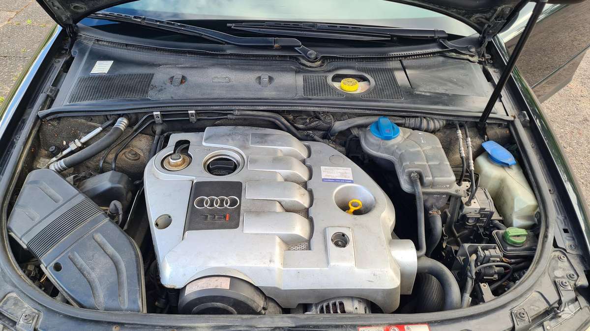 Audi A4, 1.9 l., Седан