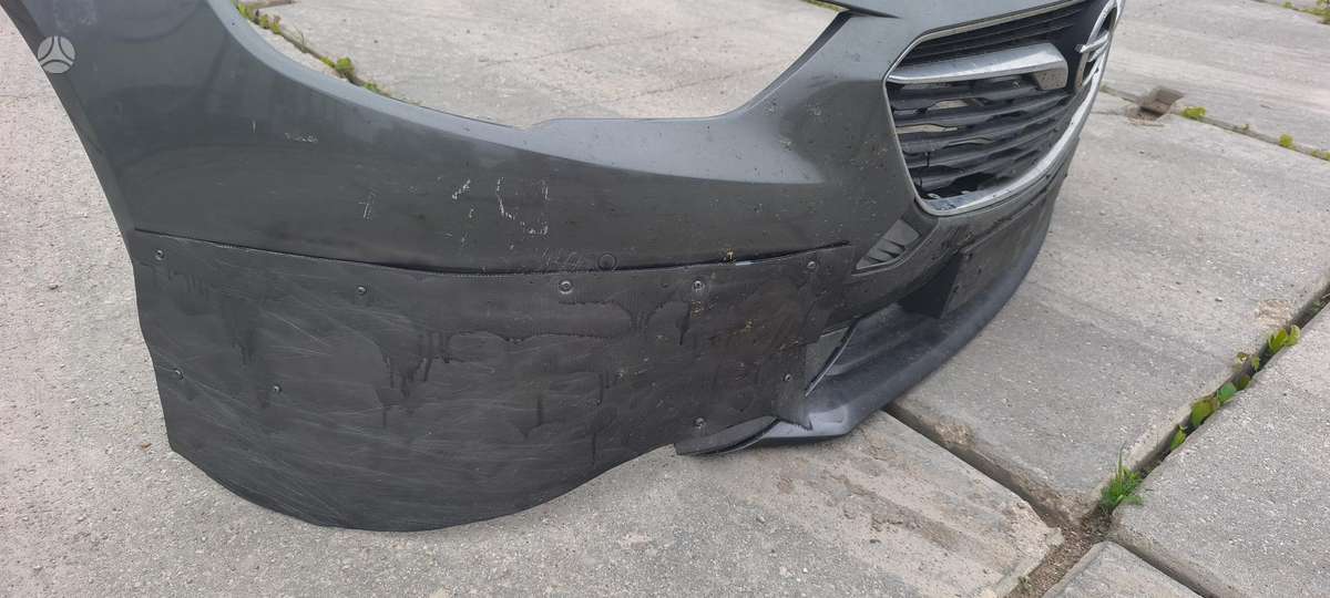 Opel Insignia bamperi