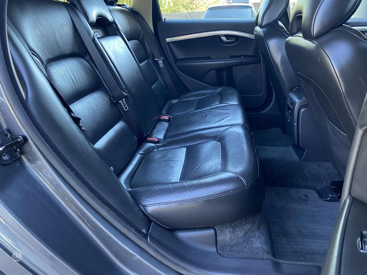 Volvo V70, 2.4 l., Универсал