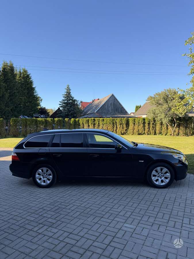 BMW 520, Универсал