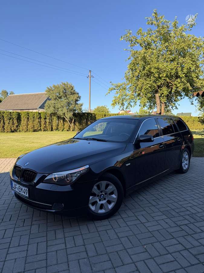 BMW 520, Универсал